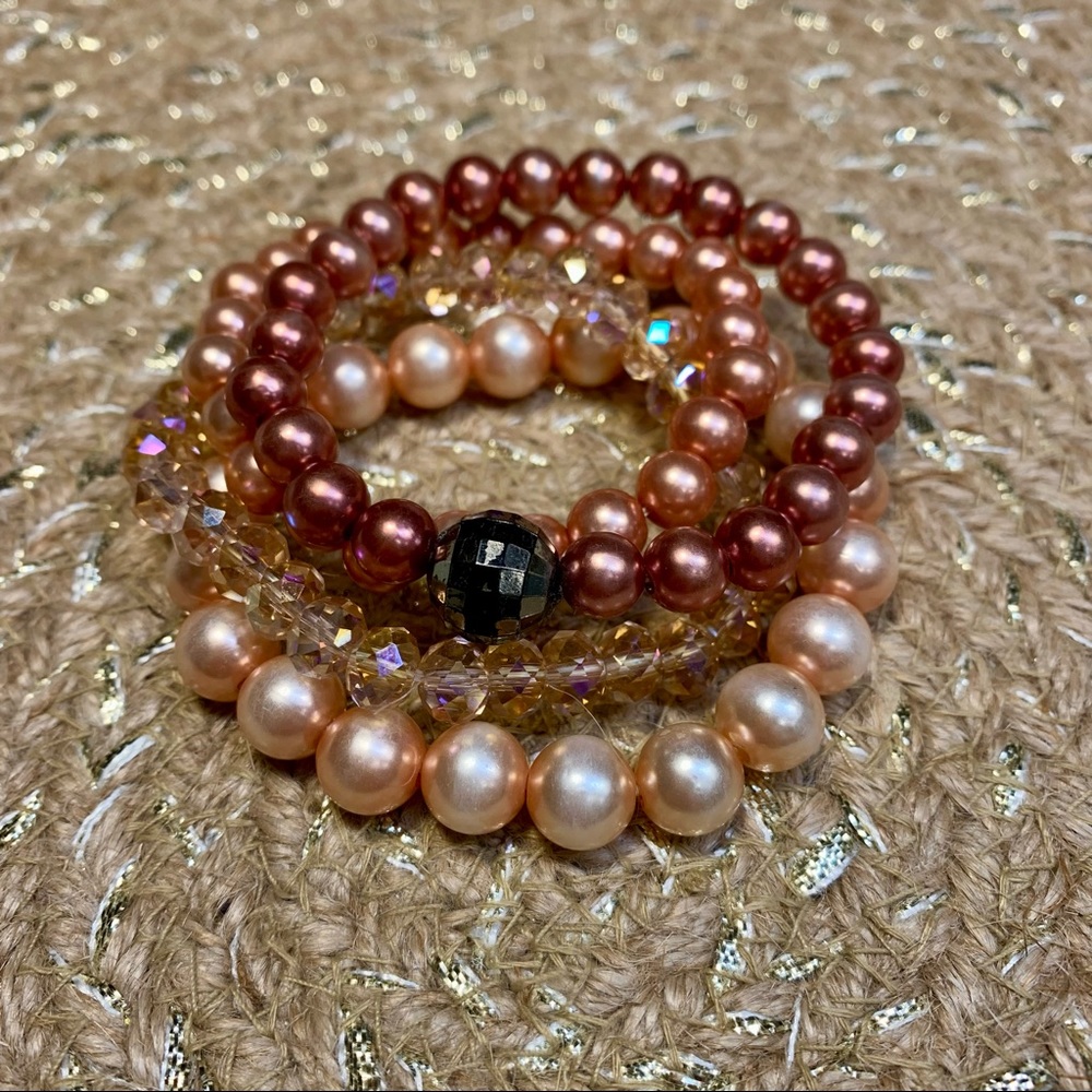 CLOSET SALE Beautiful blush and rose tone pearl bracelet set